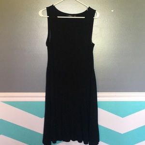 Black Sleeveless Dress